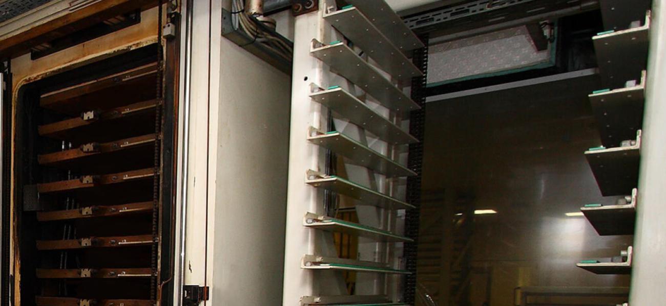 Vorbereitung der Innenlagen für den Pressvorgang